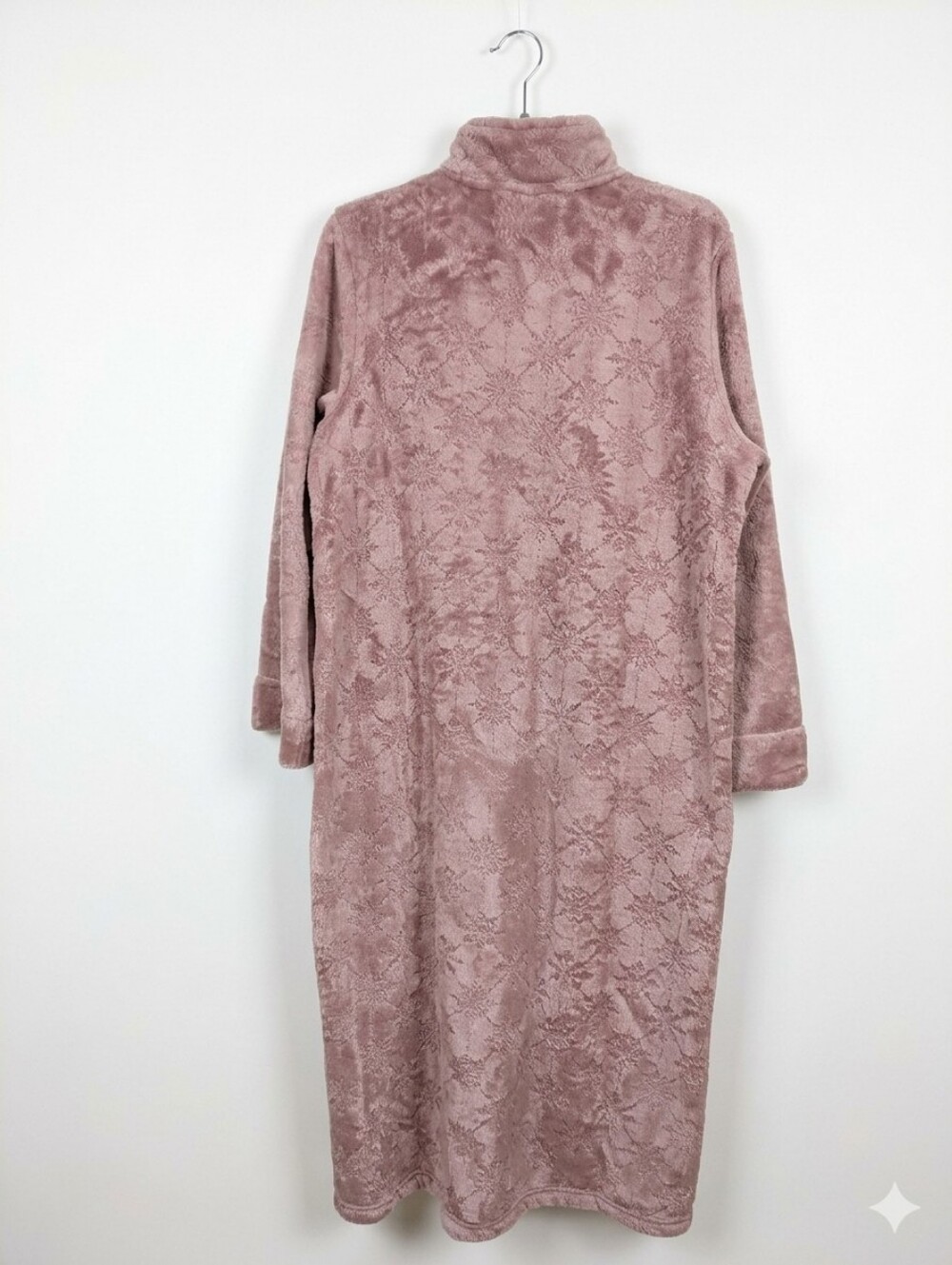 Long Snowflake Embossed Zip-front Robe - Picture 3 of 6